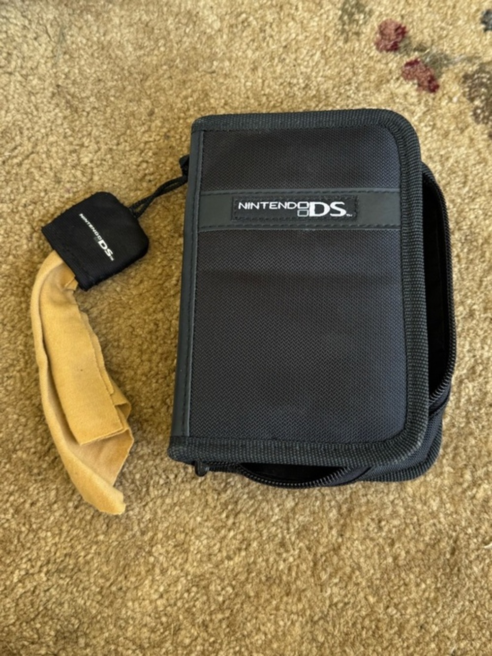 Nintendo DS carrying case